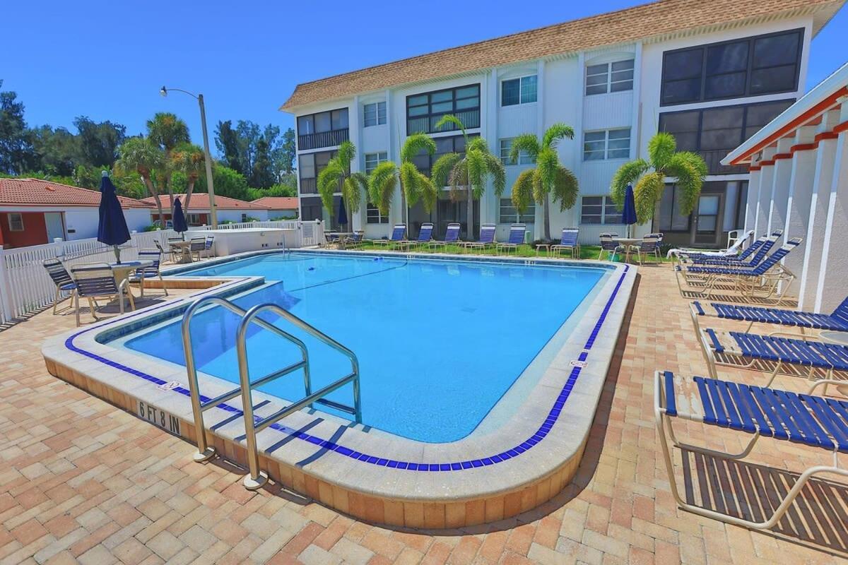 2 Bed 2 Bath Centrally Located On Siesta Key Sarasota Exterior foto